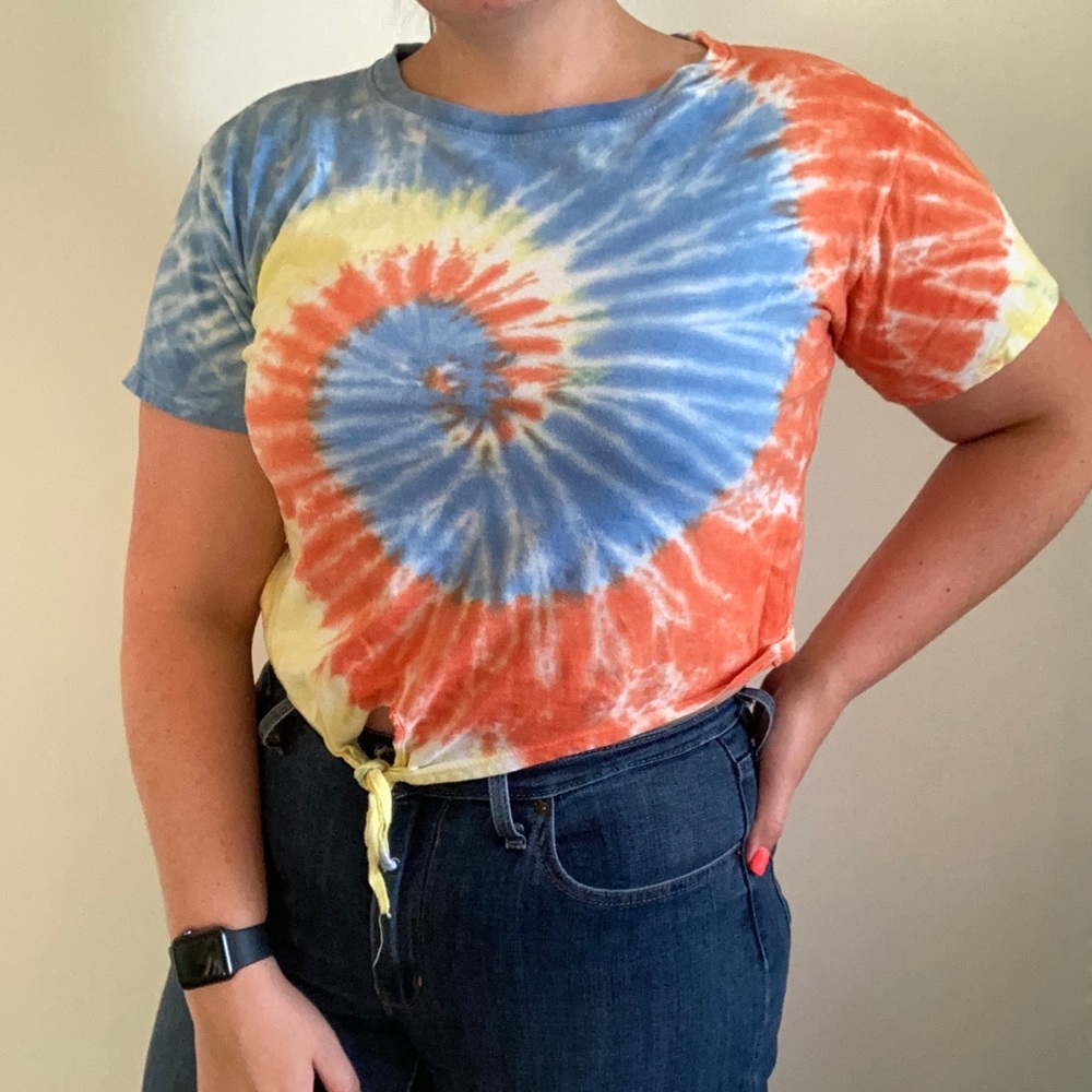 Tie dye crop tshirt with tie front